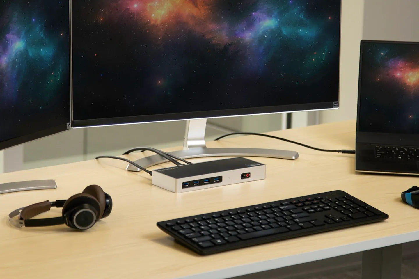 StarTehc DK30A2DH displaylink Dual Monitor 4K 60Hz&nbsp; 6x USB Type-A, GbE Mac/Windows
