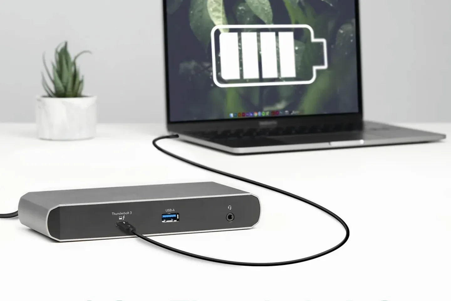 Plugable TBT3-UDC1 Thunderbolt™ and USB-C Dual Display Docking Station with 60W Host Charging