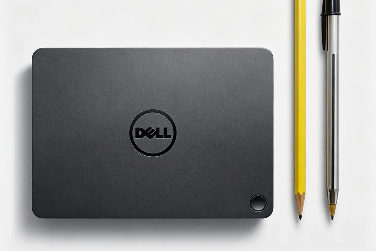 Dell WD15 Docking Station  USB-C Monitor  130W power Supply (Full-featured USB-C Protocol)